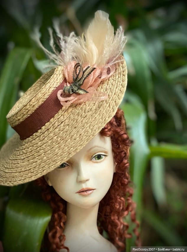 Рукотворные куклы из дерева Седовой Антонины Юрьевны на Балу кукол в Санкт-Петербурге