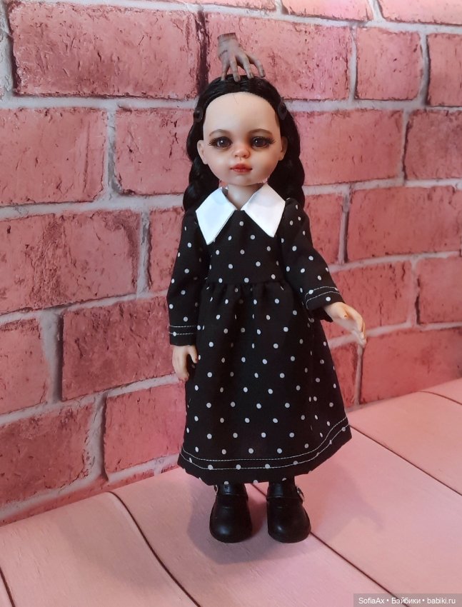 Криповая Уэнсдей из Паолы Рейны (фото 3)