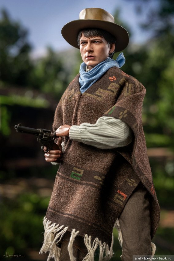 В Гонконге состоялся релиз фигурки Марти Макфлая от Hot Toys по мотивам фильма «Назад в будущее 3» (фото 5)