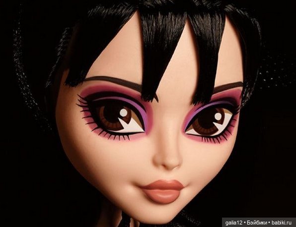 Невероятная парочка коллекционных кукол МХ из фильма Тима Бертона "Beetlejuice" (2021)