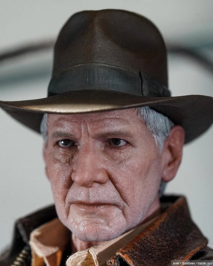 Прототип фигурки Индианы Джонса от Hot Toys по мотивам фильма «Индиана Джонс и Колесо судьбы» в магазине Secret Base (фото 4)