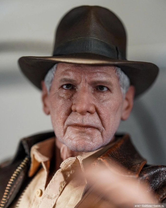 Прототип фигурки Индианы Джонса от Hot Toys по мотивам фильма «Индиана Джонс и Колесо судьбы» в магазине Secret Base (фото 5)