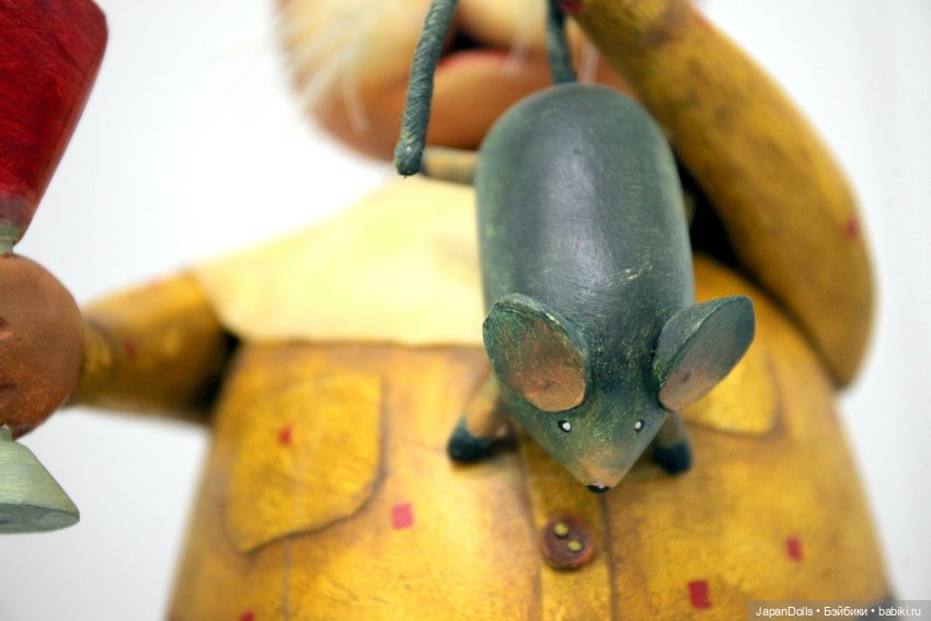 "Кот с мышкой" на выставке "Куклы с характером. Четвертая высота" (фото 4)