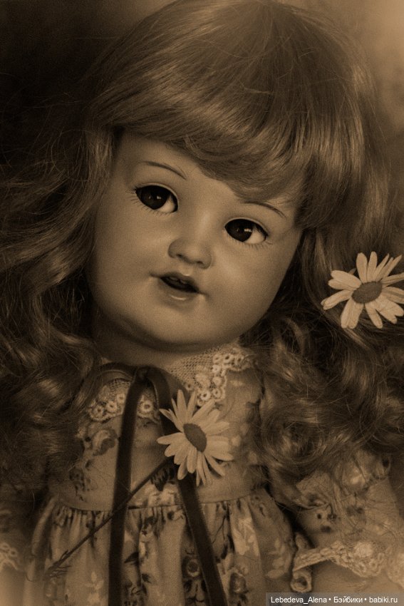 Девочка со старой открытки (фото 2)