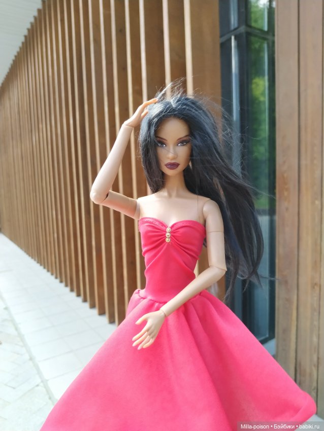 Мадемуазель Моник, прогулка в парке Сиреневый сад