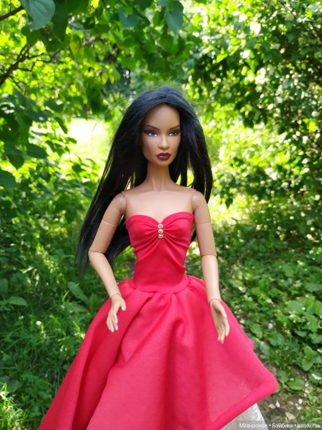 Мадемуазель Моник, прогулка в парке Сиреневый сад