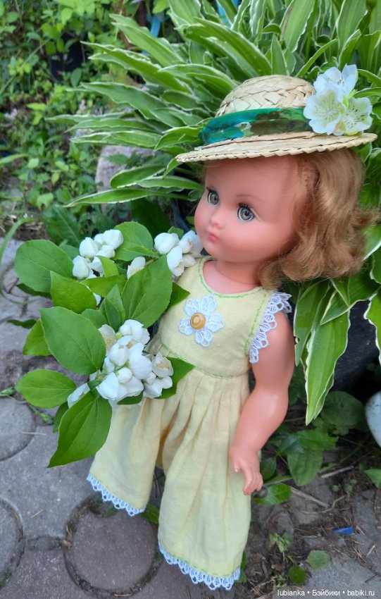 Прогулялись в новом платье💛🌼🏵