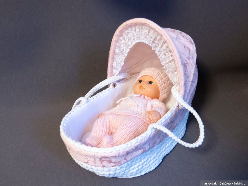 Кобылке брод, курице потоп Непривычно огромная люлька для пупсика (фото 4)