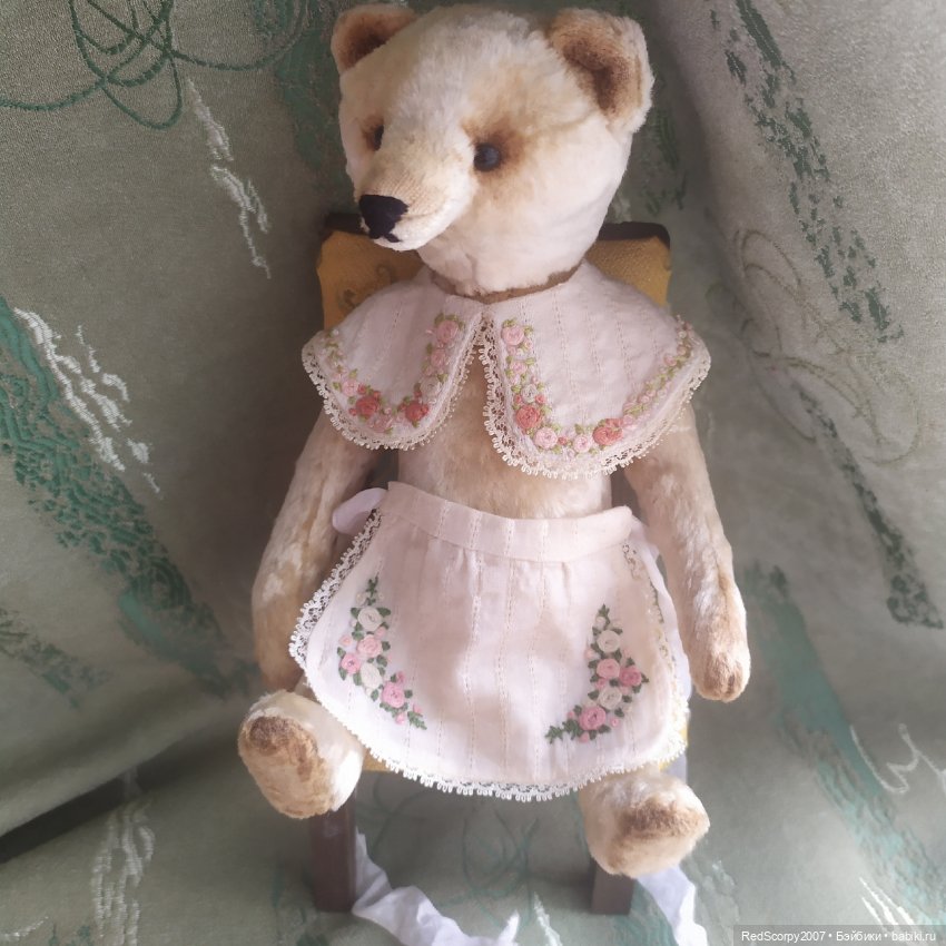 Миниатюра и кукольная одежда с вышивкой от Алёны Корчагиной Ретро и Современность