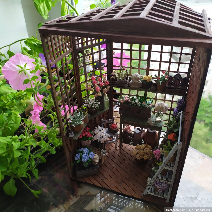 Миниатюра и кукольная одежда с вышивкой от Алёны Корчагиной Ретро и Современность (фото 9)