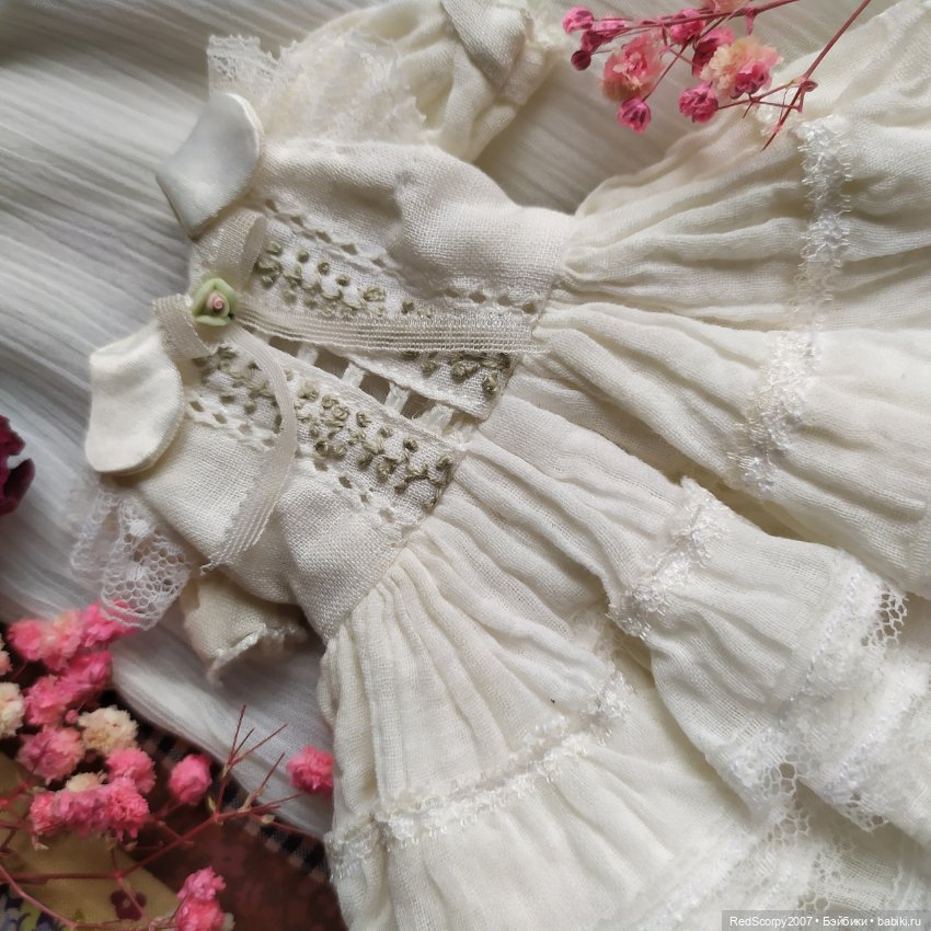 Миниатюра и кукольная одежда с вышивкой от Алёны Корчагиной Ретро и Современность