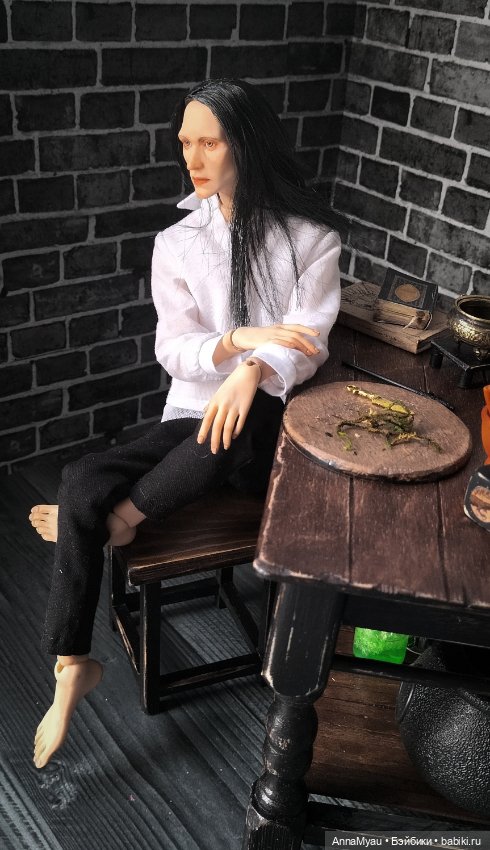 Стол для зельевара — Мебель для кукол и домиков: фото (фото 10)