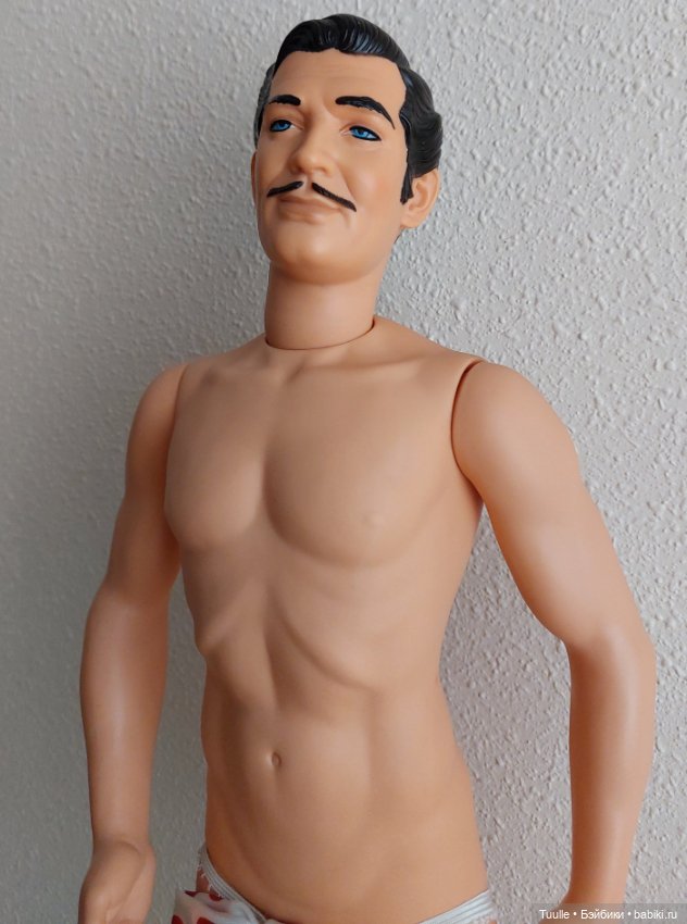 Настоящий джентльмен обаятелен и красив всегда