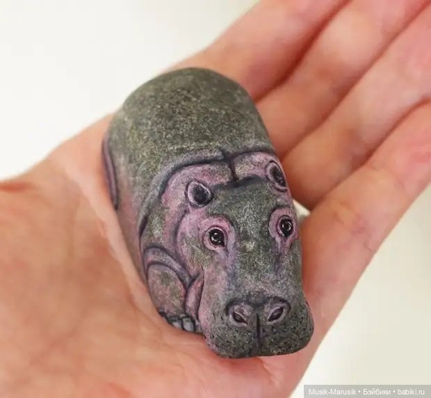 Аки Наката — художница, которая оживляет камни (фото 7)