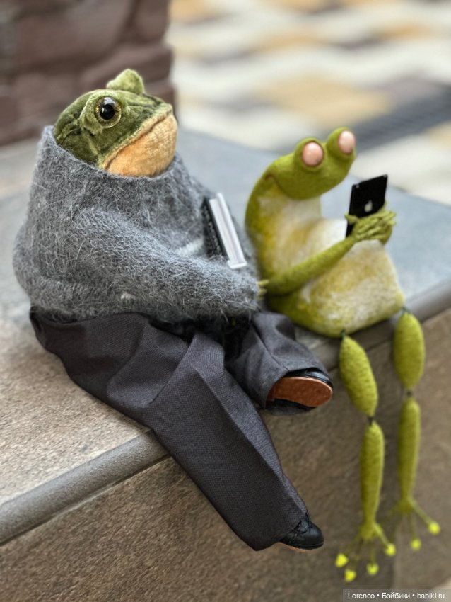 Такие разные лягухи — Авторские игрушки из разных материалов: синельная проволока