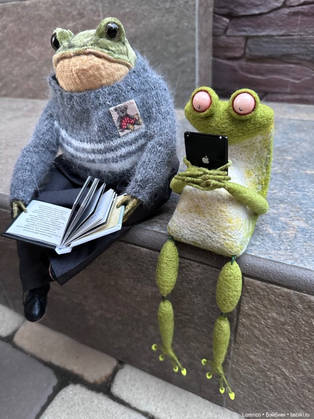 Такие разные лягухи — Авторские игрушки из разных материалов: синельная проволока