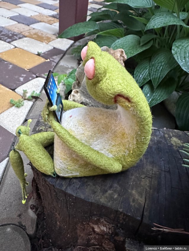 Такие разные лягухи — Авторские игрушки из разных материалов: синельная проволока (фото 9)