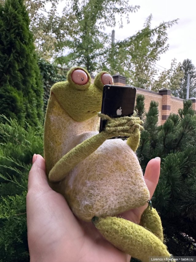 Такие разные лягухи — Авторские игрушки из разных материалов: синельная проволока