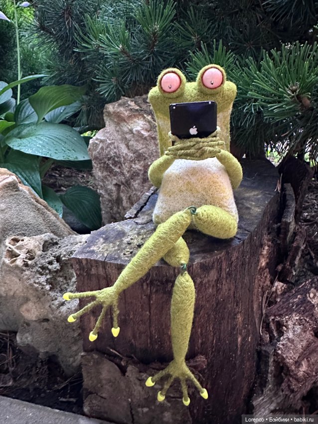 Такие разные лягухи — Авторские игрушки из разных материалов: синельная проволока
