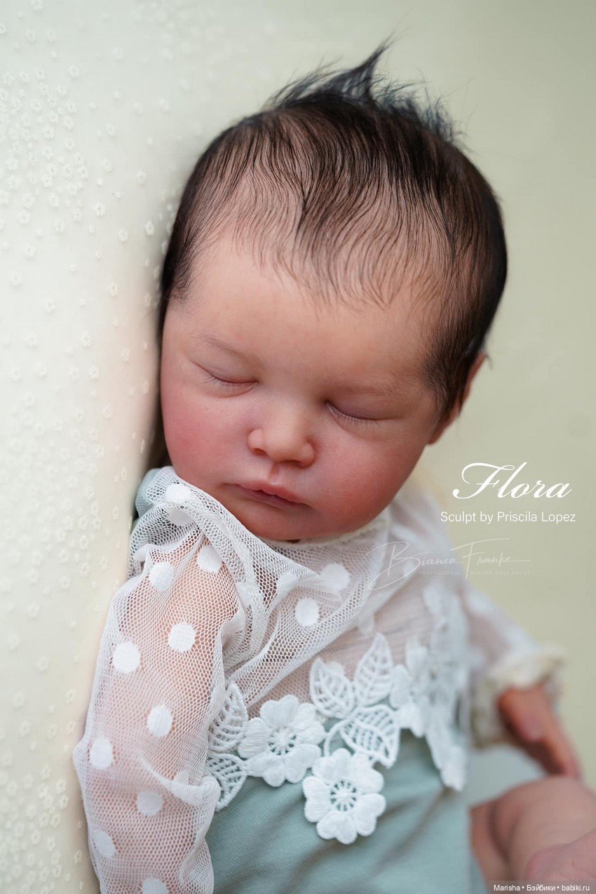 Flora скульптора Priscila Lopez, автор прототипа Bianca Franke