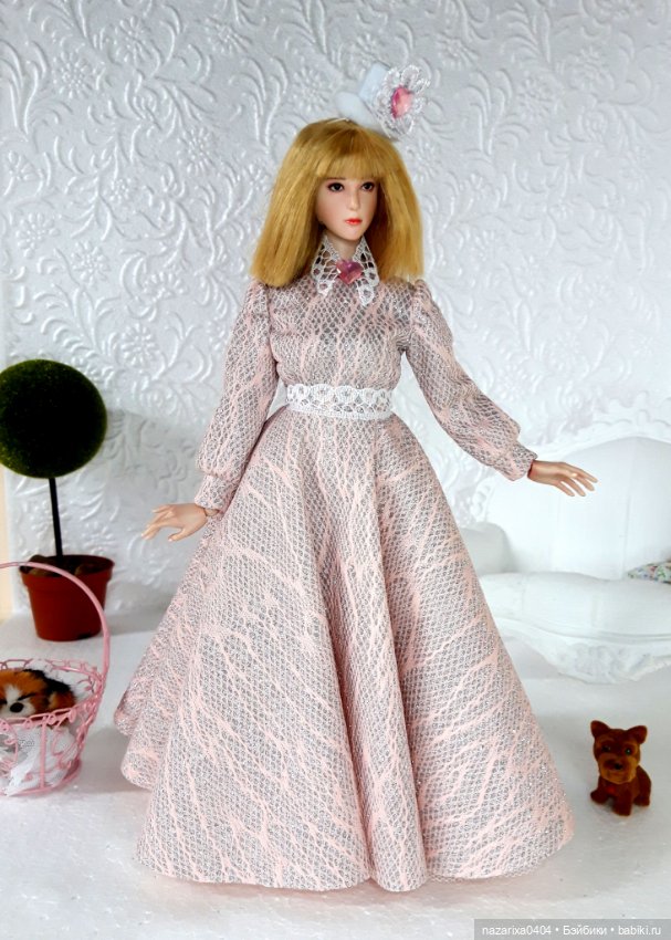 Моя юная леди — Экшн