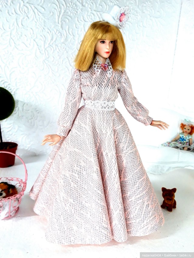 Моя юная леди — Экшн