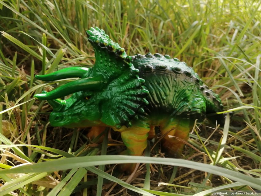 Маленькая прогулка с динозавром (фото 4)