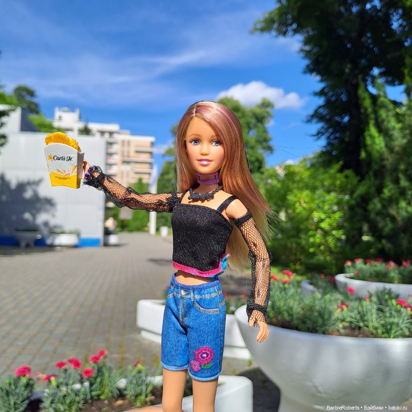 Barbie Family Camping 2008 (фото 10)