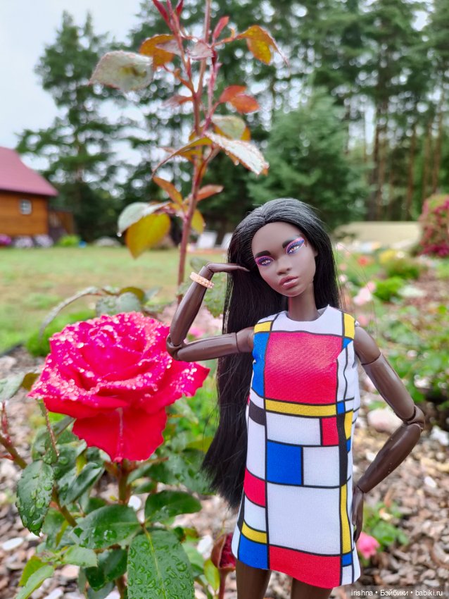 Наряды для Поппи и Симоны