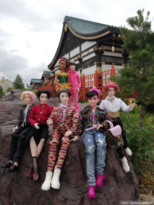 Маленькая кукловстреча в японском парке