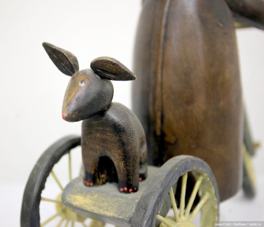 "Монах на велосипеде" на выставке "Куклы с характером. Четвертая высота" (фото 8)