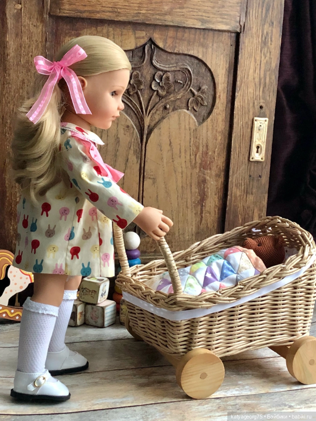 Кукольное ассорти — Одежда и обувь для кукол своими руками: фото