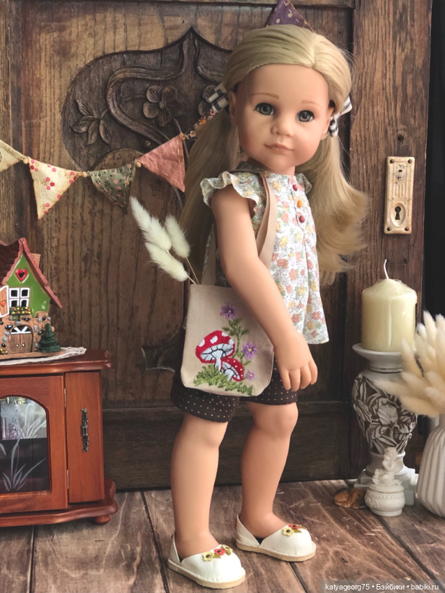 Кукольное ассорти — Одежда и обувь для кукол своими руками: фото