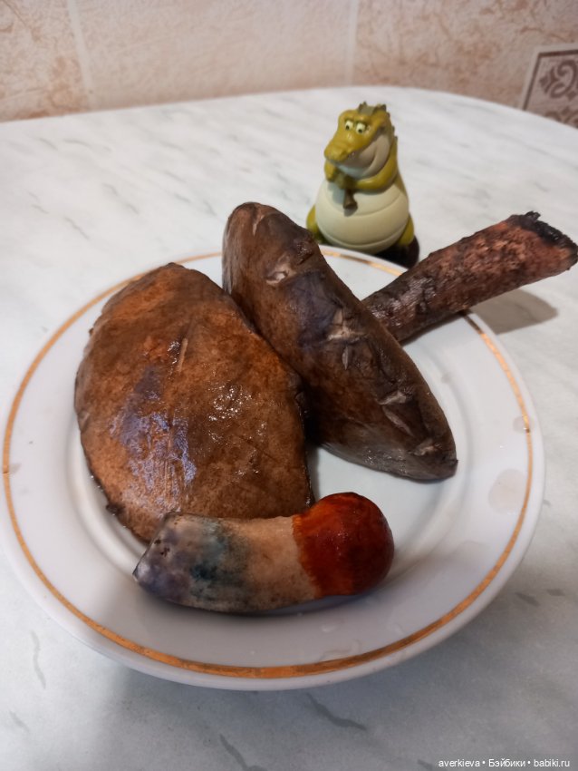 По лесу проходила такая крокодила