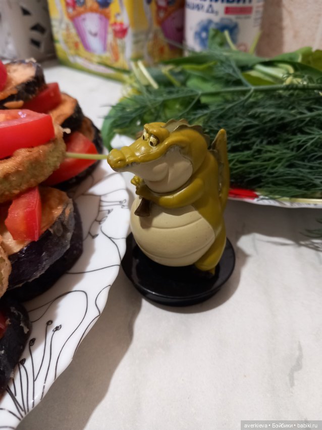 По лесу проходила такая крокодила