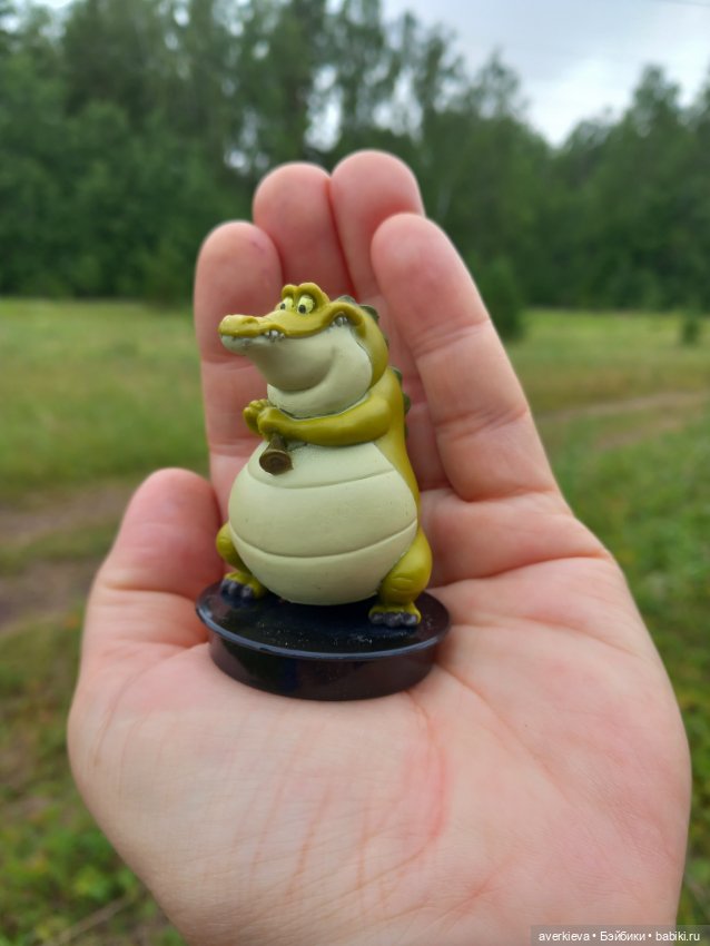 По лесу проходила такая крокодила