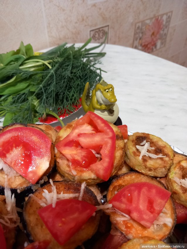 По лесу проходила такая крокодила