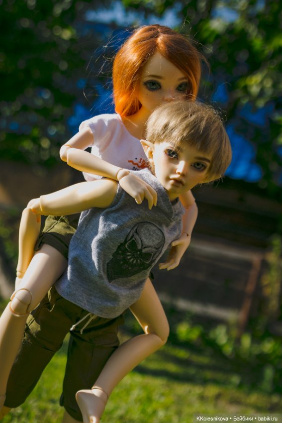 Вдвоём так приятно валяться на траве (фото 7)