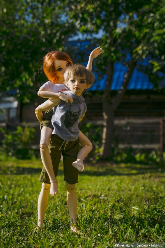 Вдвоём так приятно валяться на траве (фото 8)