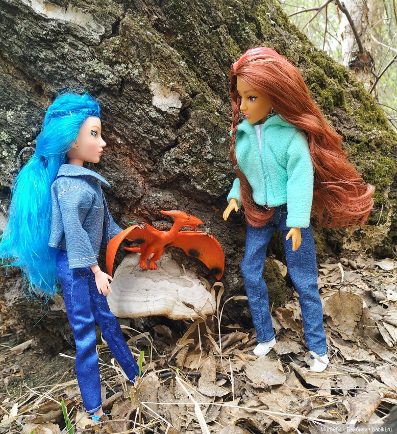 К русалочке приехали две подружки