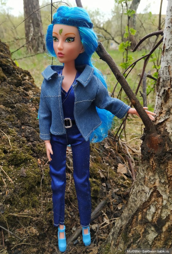 К русалочке приехали две подружки