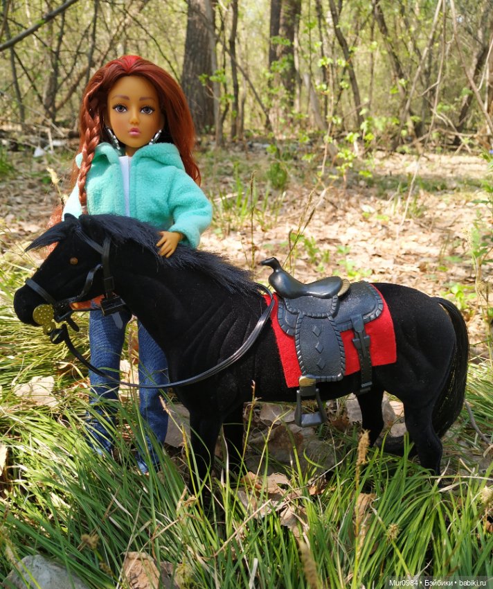 К русалочке приехали две подружки