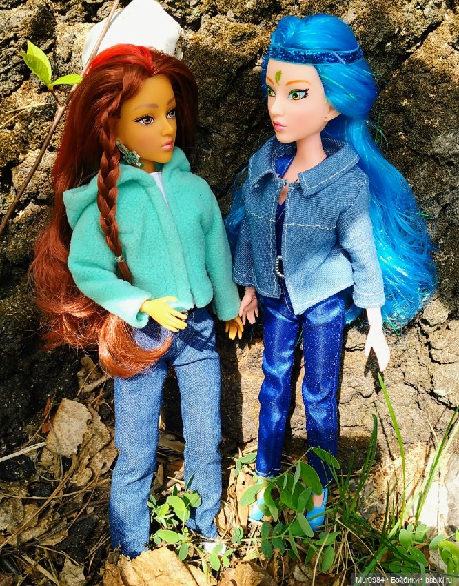 К русалочке приехали две подружки