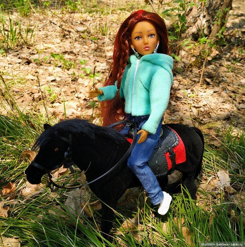 К русалочке приехали две подружки