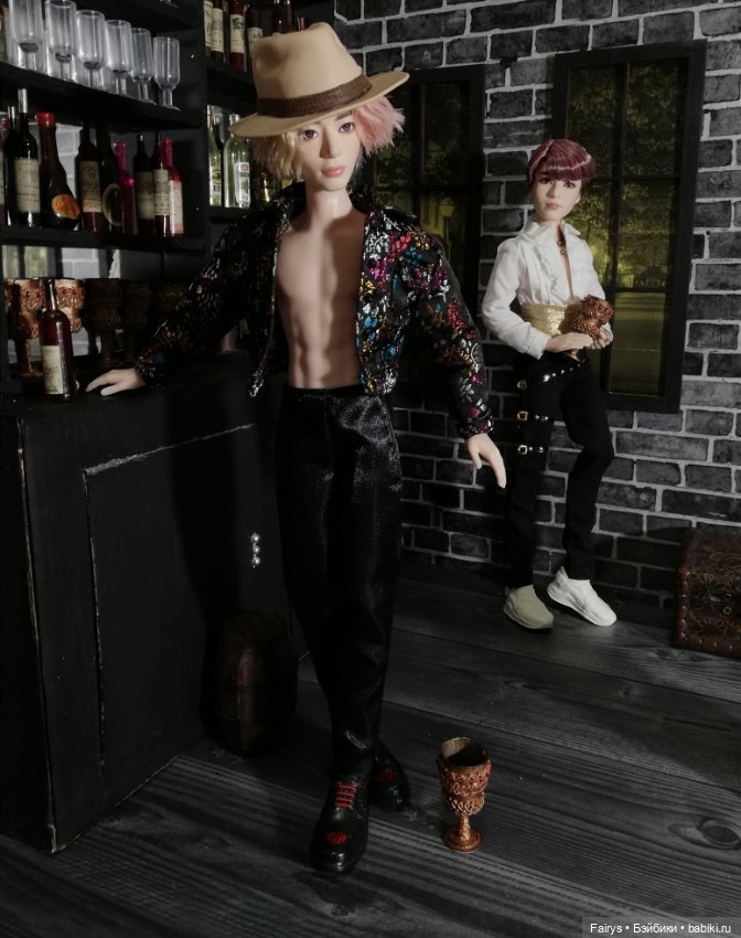 Внеплановая вечеринка — Куклы Barbie (Барби): Looks