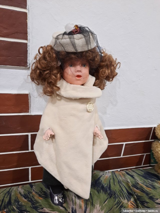 "...каждый не одну играет роль"