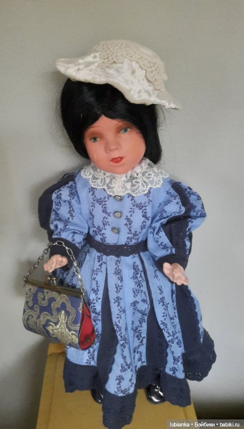 "...каждый не одну играет роль"