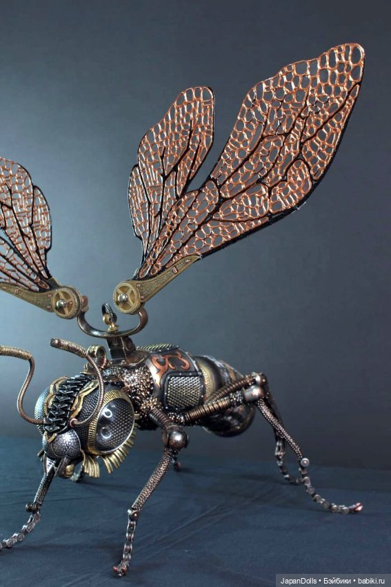 "Оса механическая" на выставке "Куклы с характером. Четвертая высота" (фото 2)