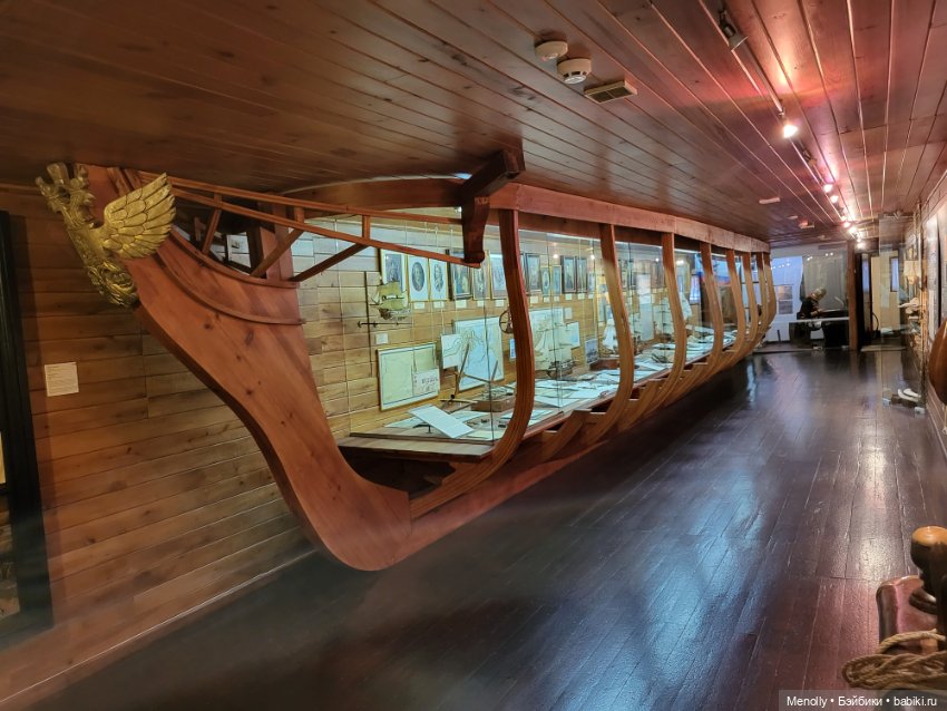 Гляди на этот океан, и всё ж не забывай, что он великий