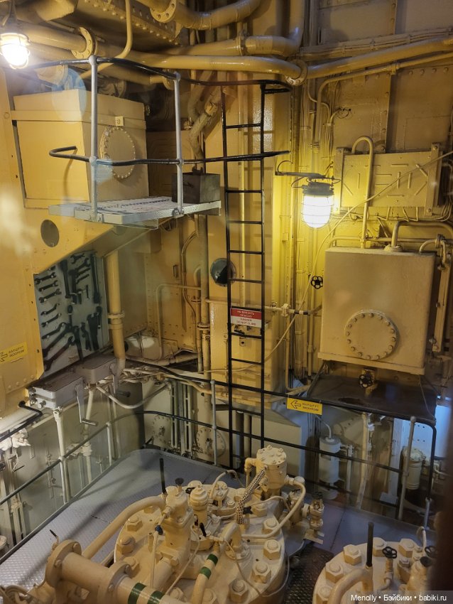 Гляди на этот океан, и всё ж не забывай, что он великий